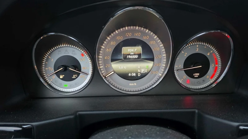 Mercedes-Benz GLK 250 BlueTEC  CARFAX, снимка 9 - Автомобили и джипове - 53089577