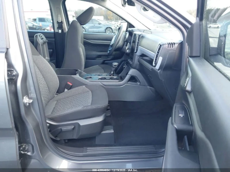 Ford Ranger 2.3l Xl, снимка 5 - Автомобили и джипове - 53289521