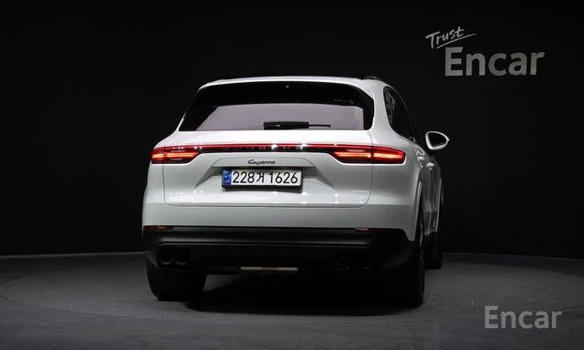 Porsche Cayenne ОБДУХВАНЕ* ПАМЕТ* 360 КАМЕРА* ПАНОРАМА* 4 ПОДГРЕВА, снимка 4 - Автомобили и джипове - 54042707