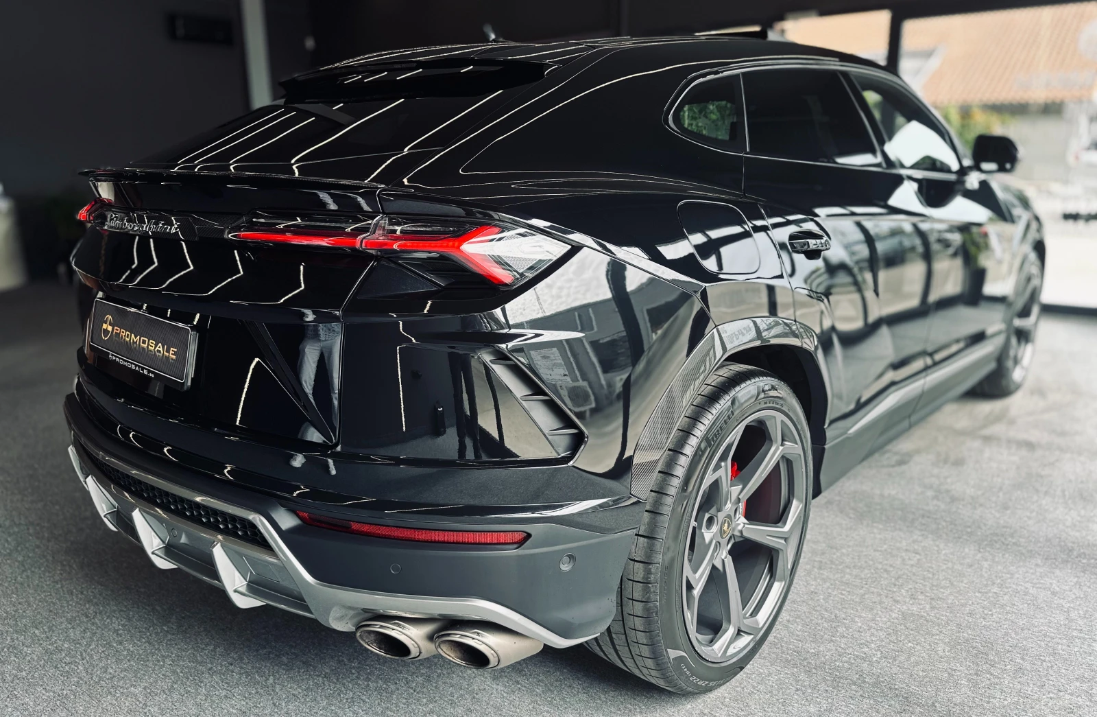 Lamborghini Urus Carbon* 22* Pano* B&O* TV - изображение 4