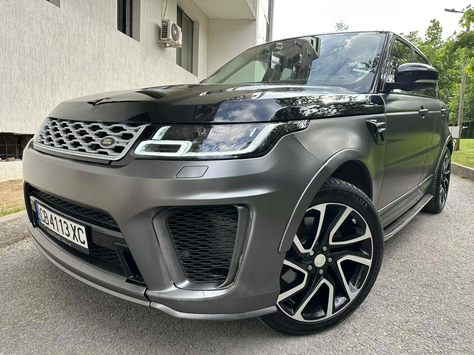 Land Rover Range Rover Sport 3.0D / FACE 2020 / SVR - изображение 3