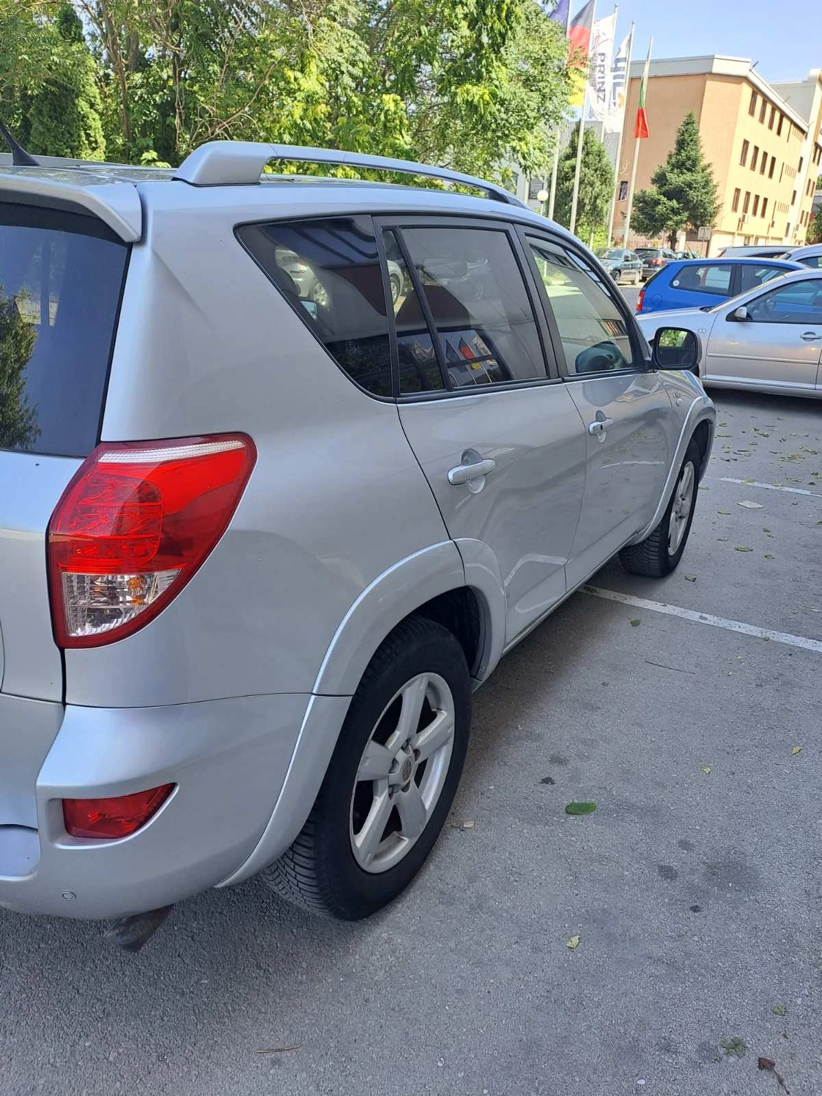 Toyota Rav4 Италия - изображение 5