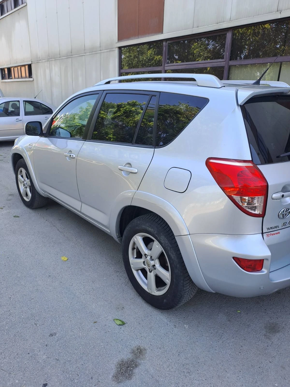 Toyota Rav4 Италия - изображение 3