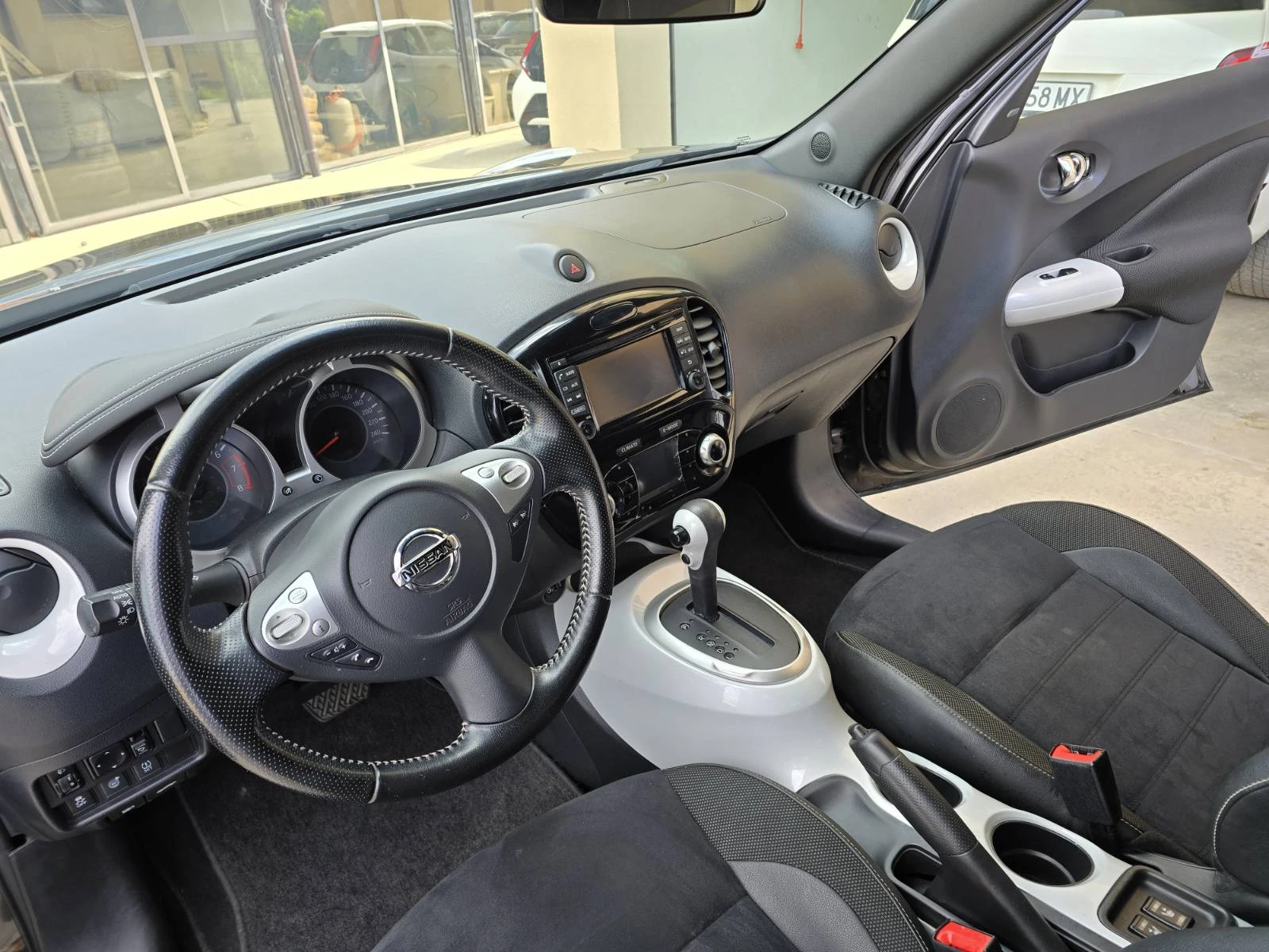 Nissan Juke 1.6 Xtronic | Навигация| Камера| 360 - изображение 9
