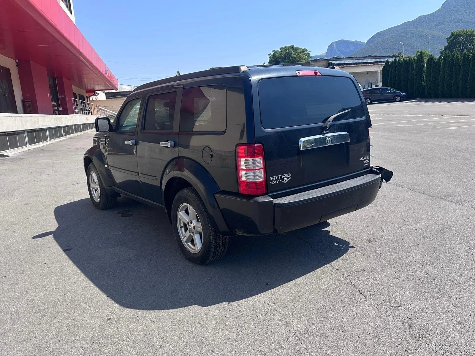 Dodge Nitro 2.8TDI - 4x4 - КЛИМАТРОНИК - изображение 7