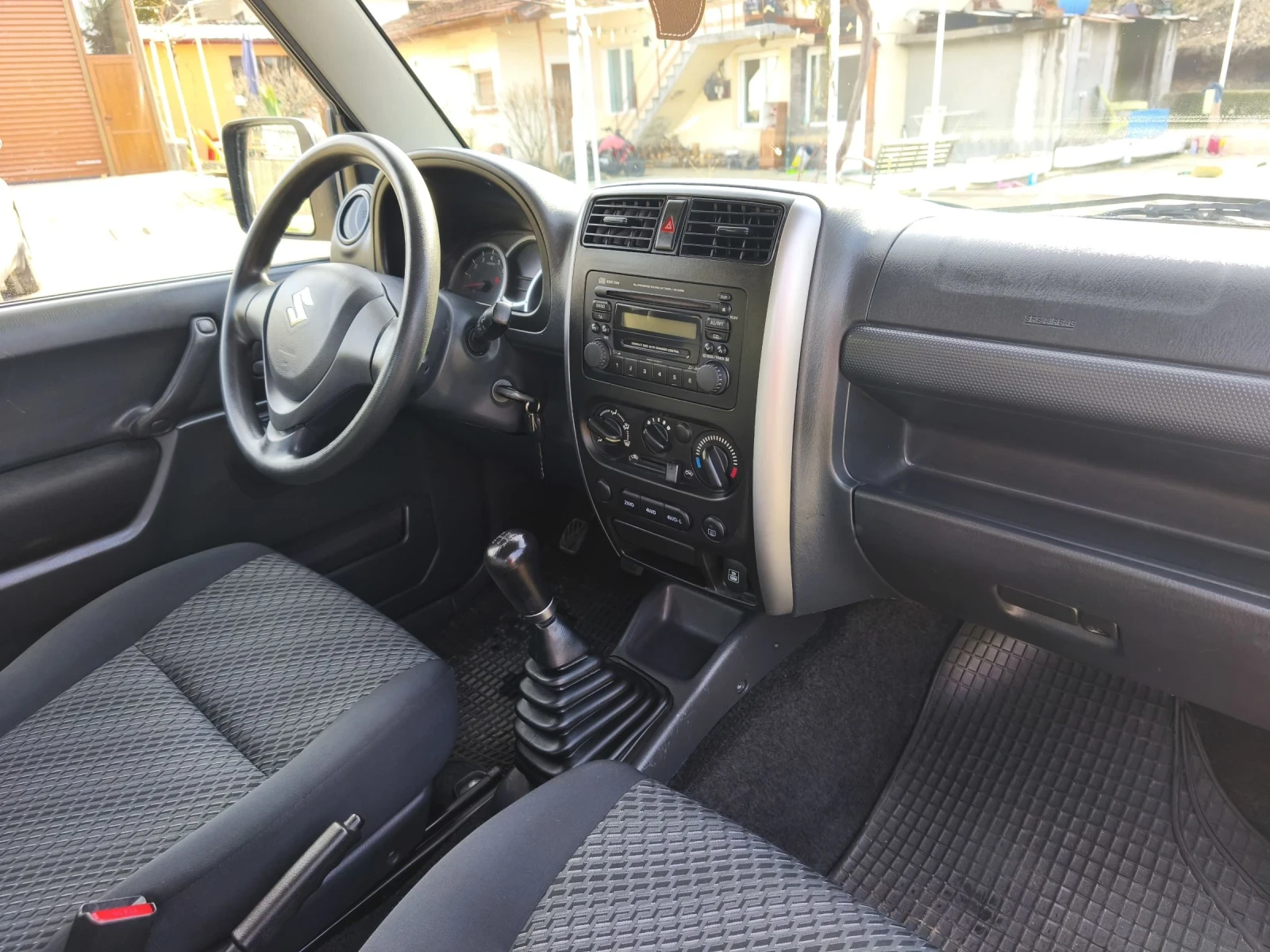 Suzuki Jimny, снимка 7 - Автомобили и джипове - 53717993