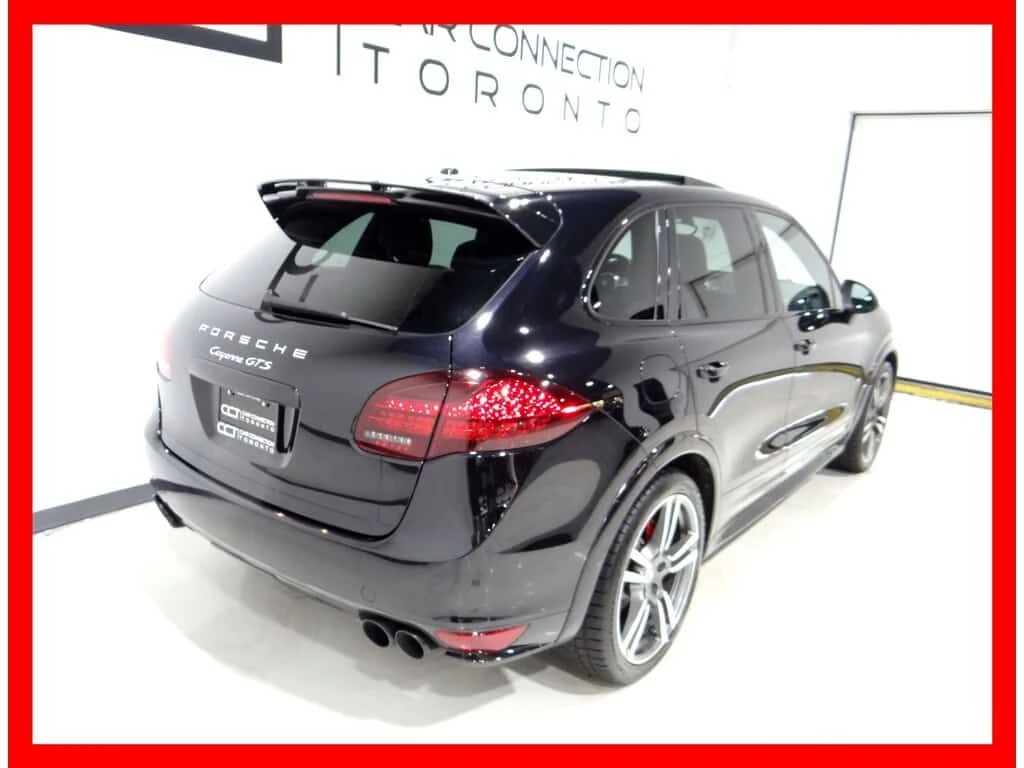 Porsche Cayenne * GTS AWD * NAVI/LEATHER/PANO ROOF/BLUETOOTH/LOADE, снимка 4 - Автомобили и джипове - 54056048