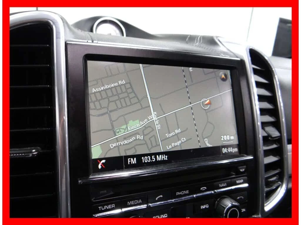 Porsche Cayenne * GTS AWD * NAVI/LEATHER/PANO ROOF/BLUETOOTH/LOADE, снимка 15 - Автомобили и джипове - 54056048