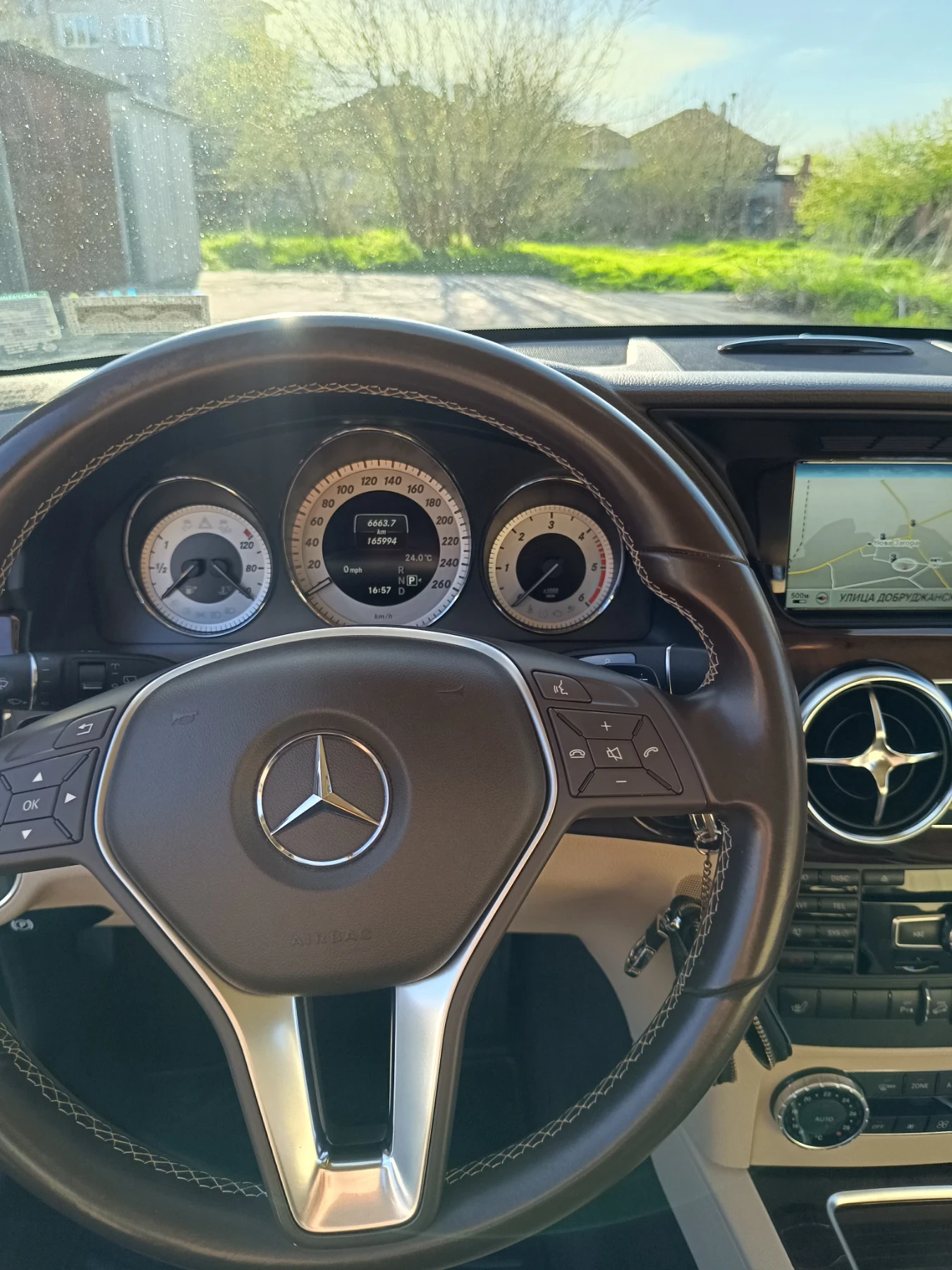 Mercedes-Benz GLK 250 AMG Paket, снимка 13 - Автомобили и джипове - 54236216