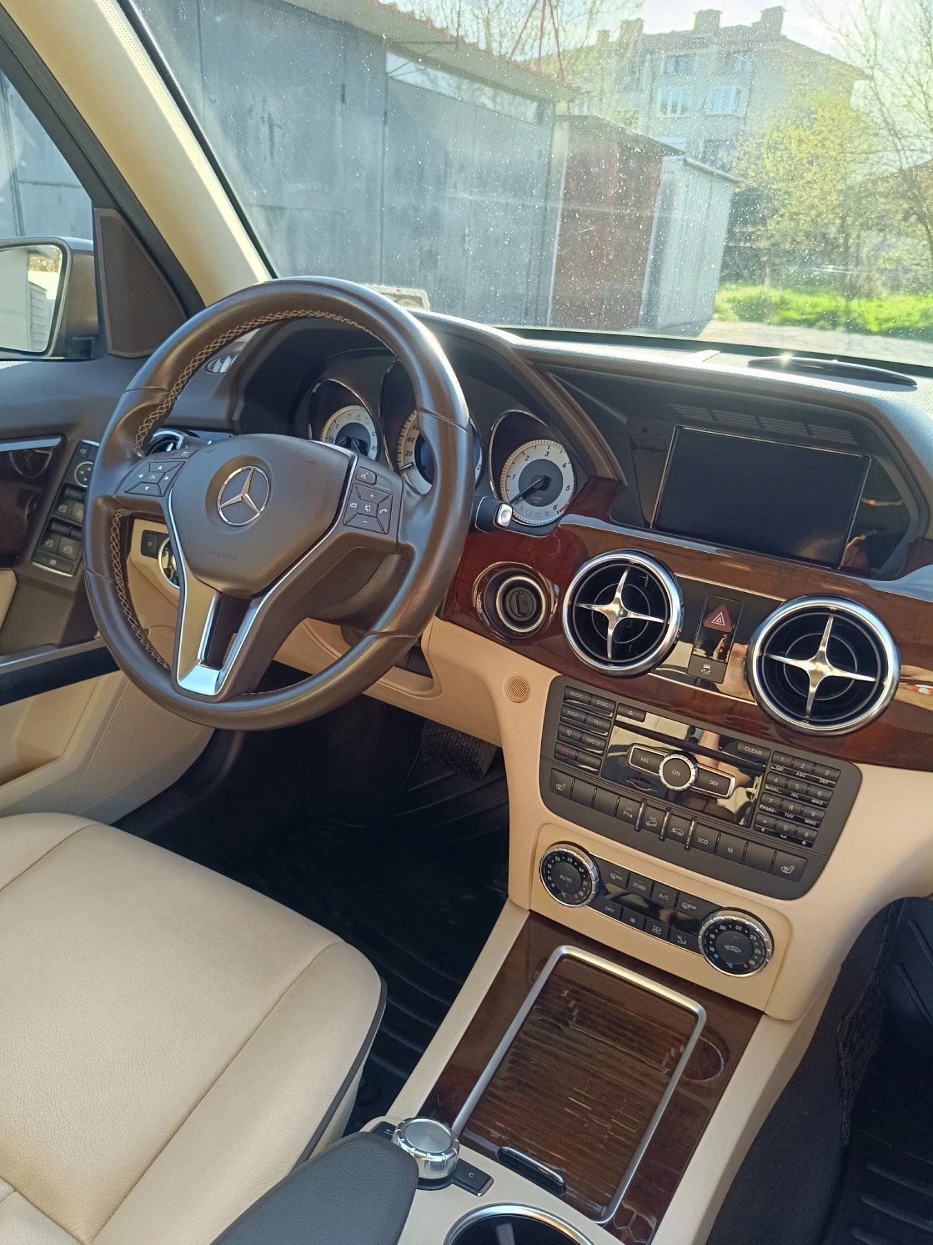 Mercedes-Benz GLK 250 AMG Paket, снимка 11 - Автомобили и джипове - 54236216