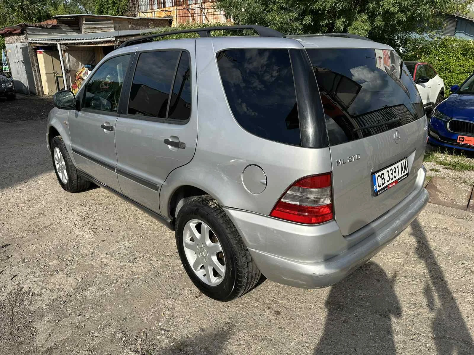 Mercedes-Benz ML 270 CDI Регистриран Всичко платено, снимка 3 - Автомобили и джипове - 54981385