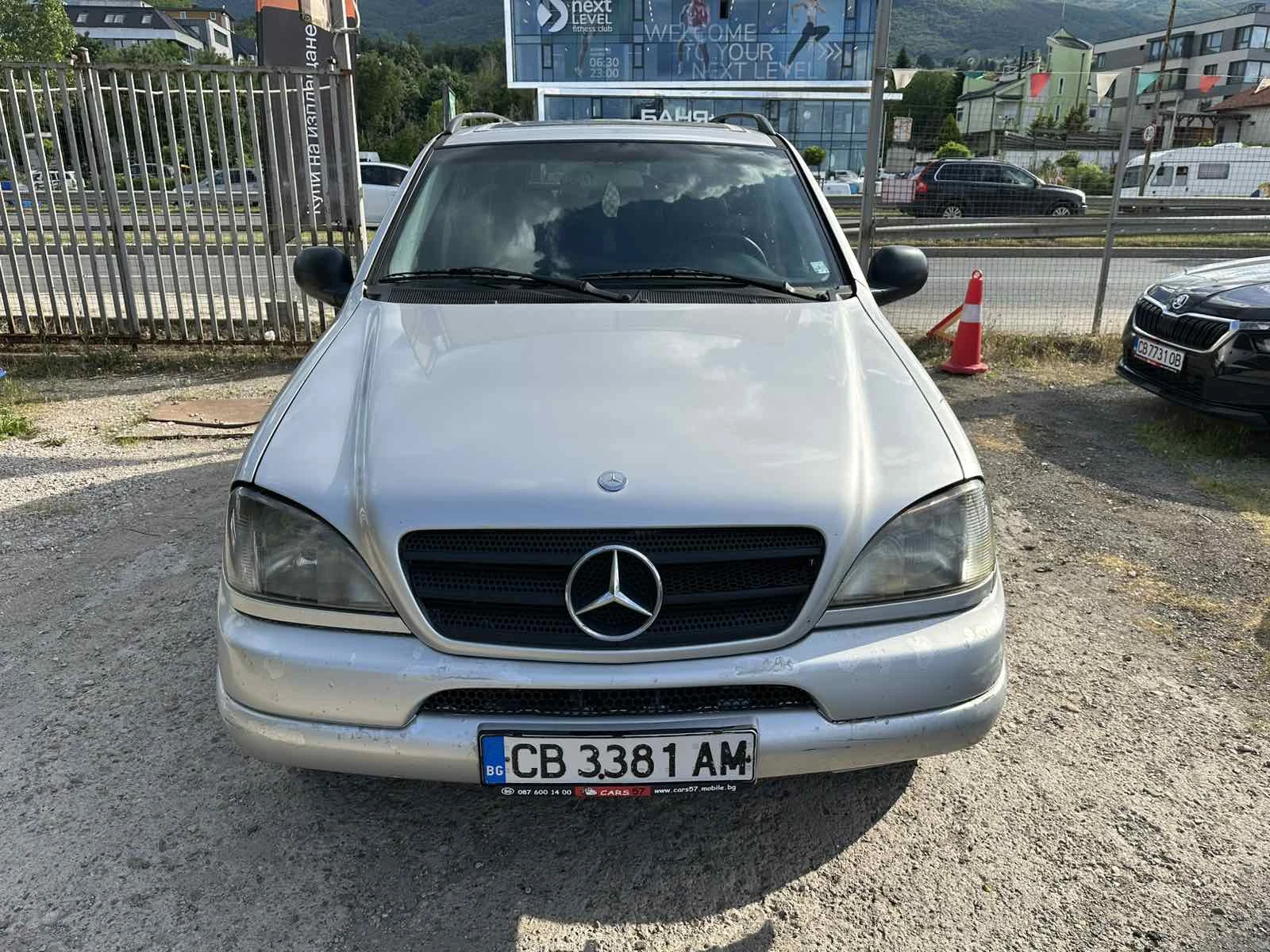 Mercedes-Benz ML 270 CDI Регистриран Всичко платено, снимка 4 - Автомобили и джипове - 54981385