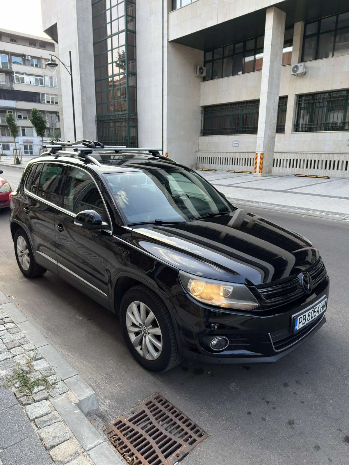 VW Tiguan 2.0TDI, снимка 3 - Автомобили и джипове - 55345168