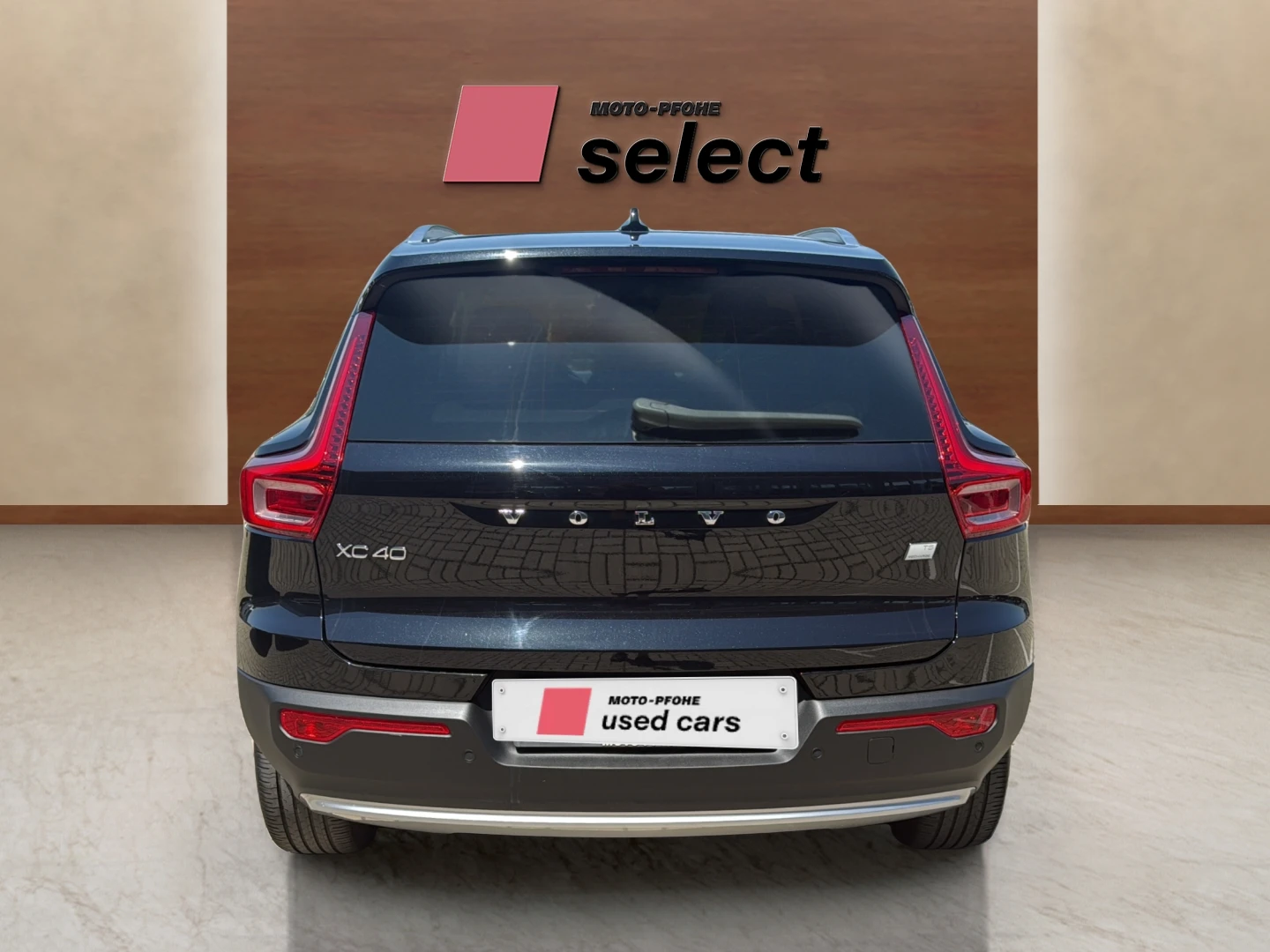 Volvo XC40 1.5 T5 Phev, снимка 8 - Автомобили и джипове - 55658493