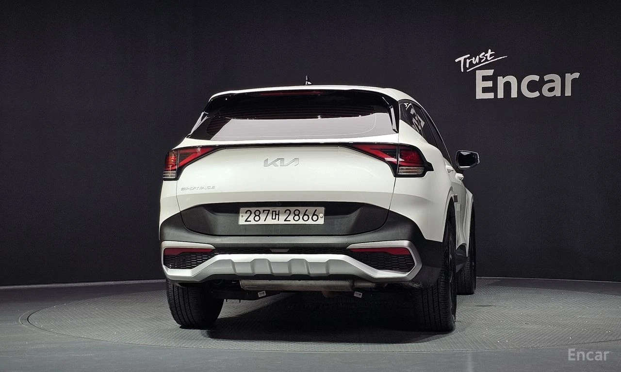 Kia Sportage ПОДГРЕВ* ДИСТРОНИК* LANE* ASSIST* КАМЕРА* , снимка 4 - Автомобили и джипове - 55970146