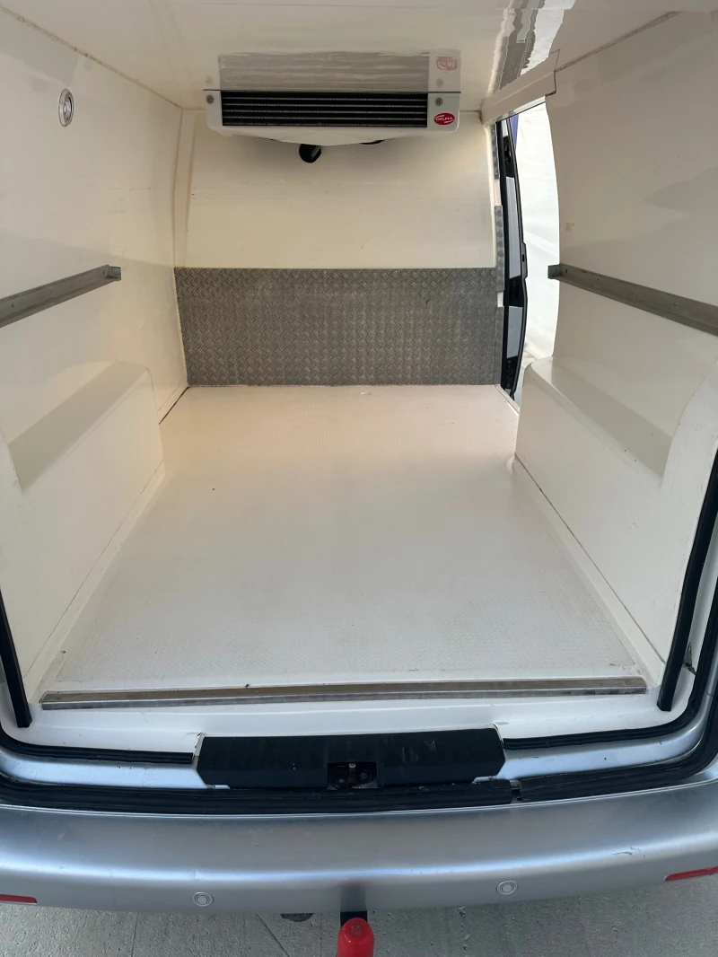 VW T5 2.5 TDI 131, снимка 13 - Бусове и автобуси - 52268749