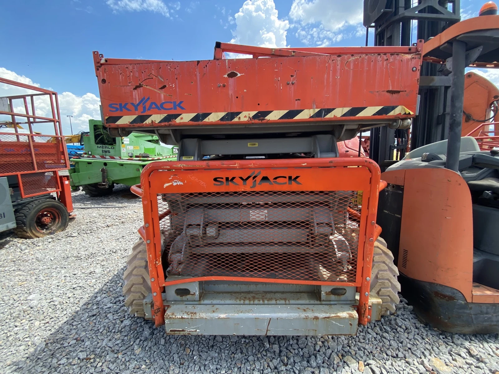 Автовишка Друга марка Skyjack SJ8841 - изображение 2