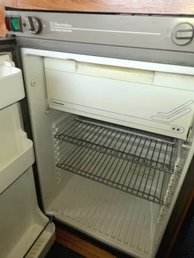 Кемпер Peugeot 2.5 TURBO, КЛИМА, СОЛАР, TV, снимка 15