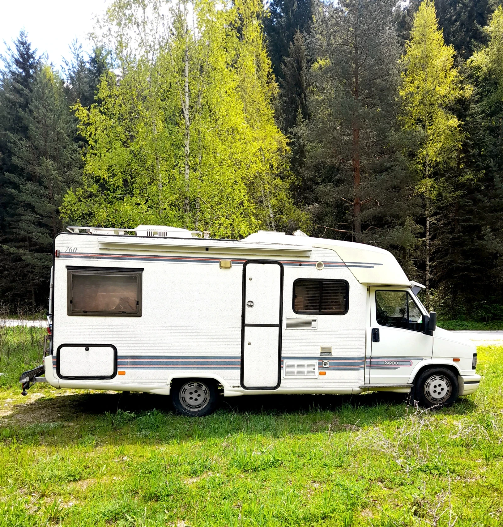 Кемпер Peugeot 2.5 TURBO, КЛИМА, СОЛАР, TV, снимка 3 - Каравани и кемпери - 54310955