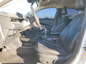 Ford Mustang Mach-E Select AWD, снимка 7