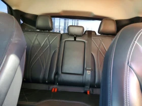 Ford Mustang Mach-E Select AWD, снимка 10