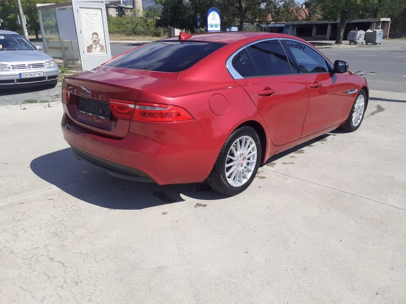 Jaguar XE 2.0d-Navi-Kamera-Euro-6B-Automat, снимка 5 - Автомобили и джипове - 37913486