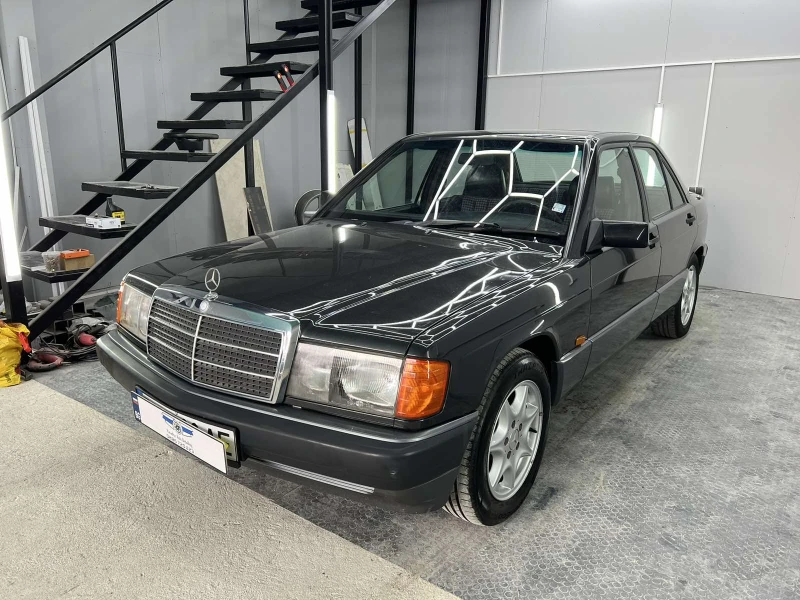 Mercedes-Benz 190 E, снимка 2 - Автомобили и джипове - 47418657