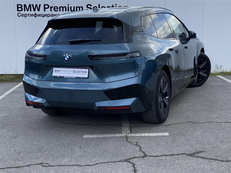 BMW iX xDrive40, снимка 2 - Автомобили и джипове - 47778728