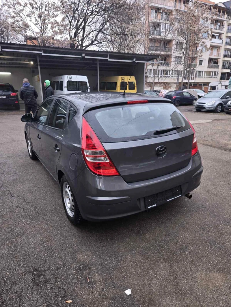 Hyundai I30 1.4, снимка 4 - Автомобили и джипове - 49526975