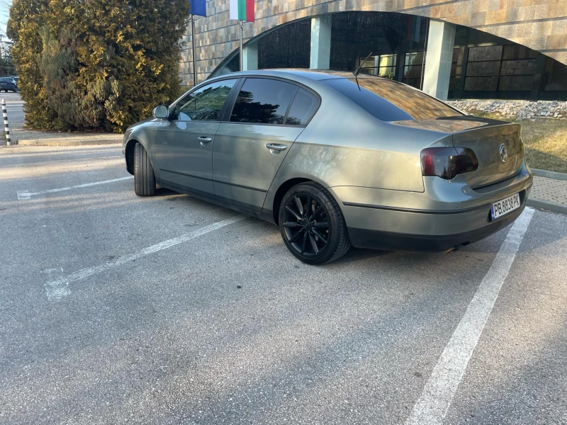 VW Passat, снимка 5 - Автомобили и джипове - 49363626