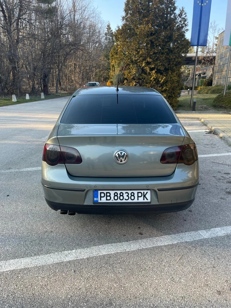 VW Passat, снимка 10 - Автомобили и джипове - 49363626