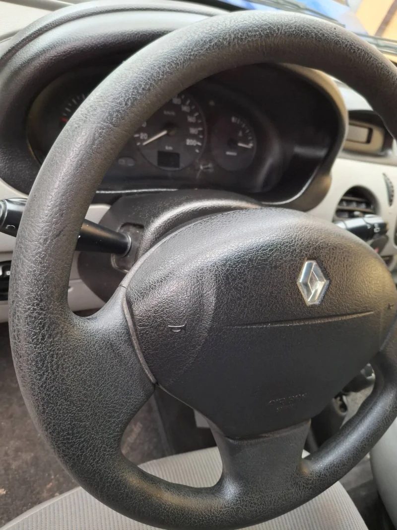 Renault Kangoo, снимка 7 - Автомобили и джипове - 49380709