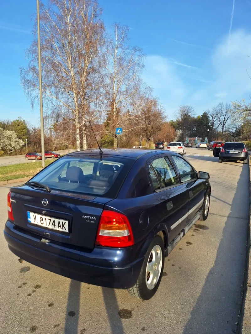 Opel Astra 1.6, снимка 5 - Автомобили и джипове - 49496583