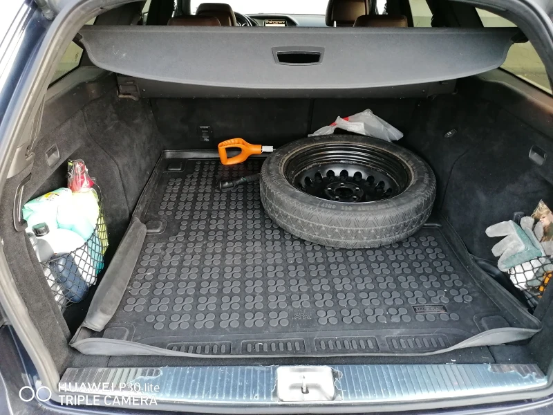 Mercedes-Benz E 350 4-Matic Bluetec, снимка 14 - Автомобили и джипове - 52448679