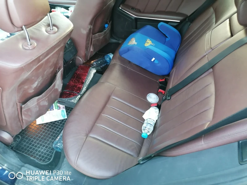 Mercedes-Benz E 350 4-Matic Bluetec, снимка 13 - Автомобили и джипове - 52448679