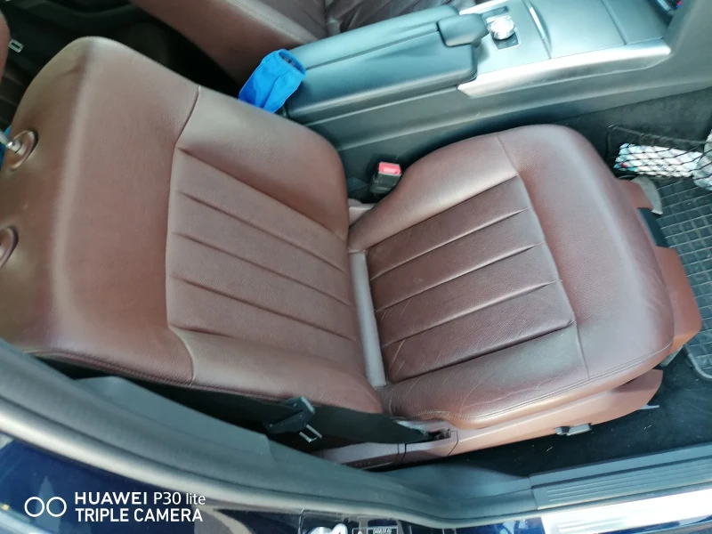 Mercedes-Benz E 350 4-Matic Bluetec, снимка 11 - Автомобили и джипове - 52448679