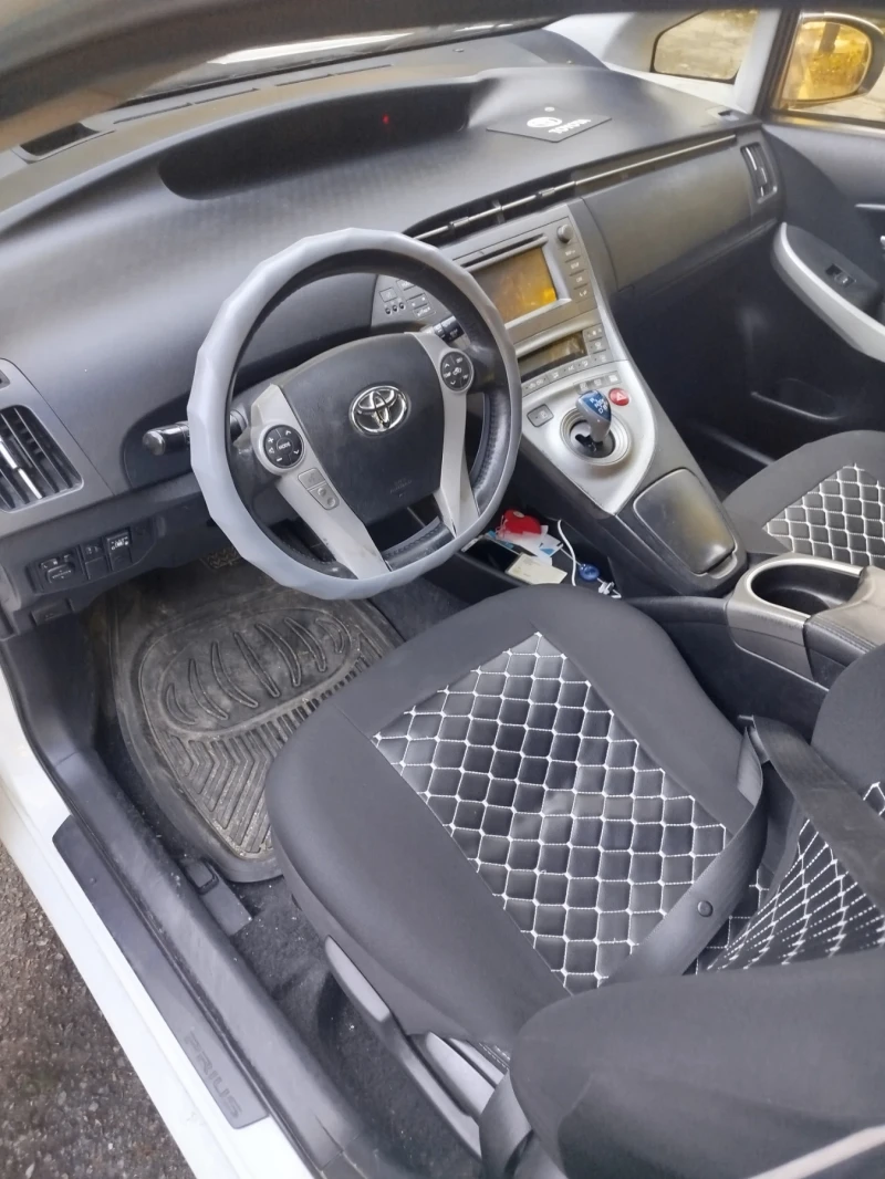 Toyota Prius 1.8 ГАЗ БЕНЗИН, снимка 12 - Автомобили и джипове - 52437427