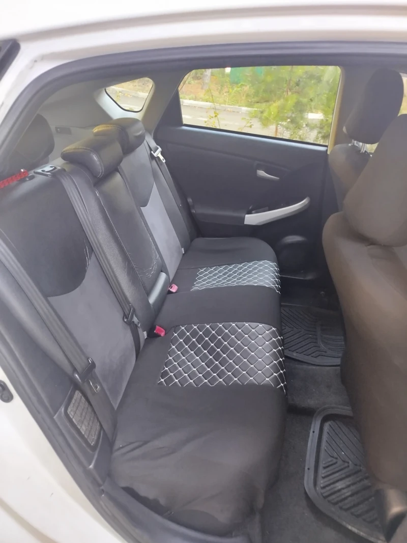 Toyota Prius 1.8 ГАЗ БЕНЗИН, снимка 14 - Автомобили и джипове - 52437427