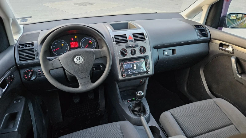 VW Touran 2.0 GAZ/ NAVIG/KLIMATRON/7mesta, снимка 11 - Автомобили и джипове - 52128893