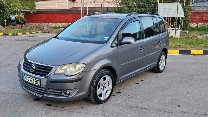 VW Touran 2.0 GAZ/ NAVIG/KLIMATRON/7mesta, снимка 2 - Автомобили и джипове - 52128893