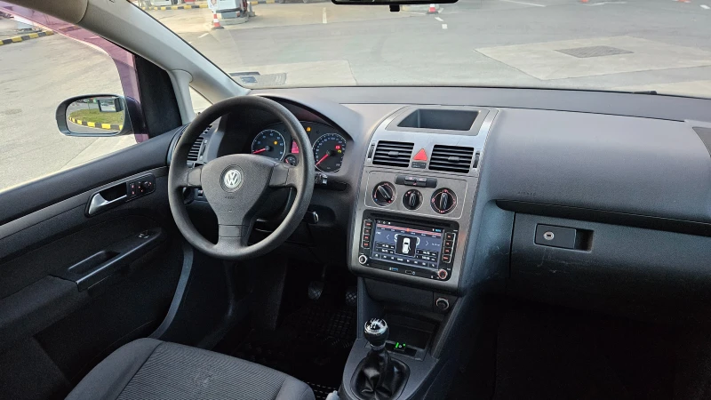 VW Touran 2.0 GAZ/ NAVIG/KLIMATRON/7mesta, снимка 12 - Автомобили и джипове - 52128893