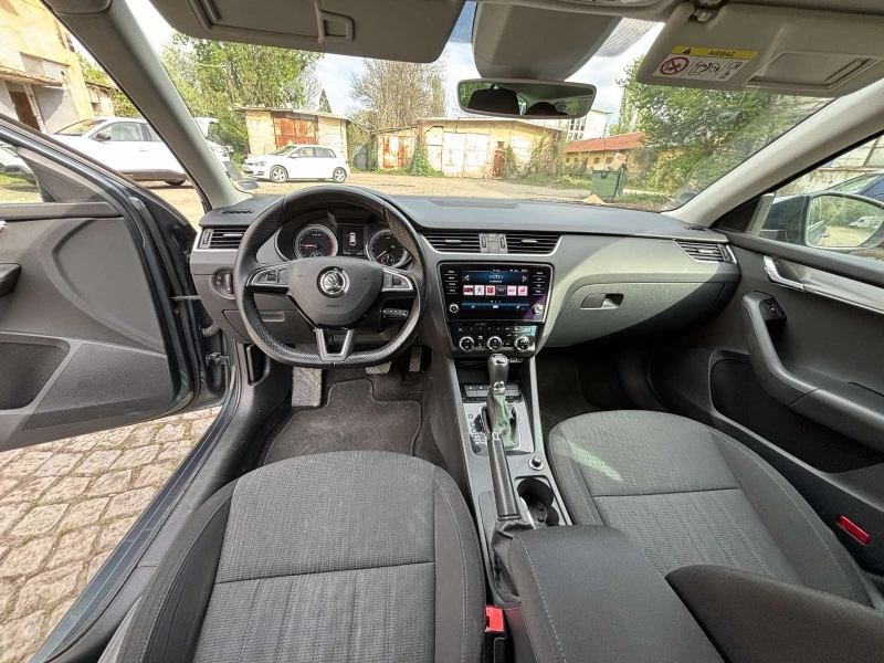 Skoda Octavia 1.5 G-tec ПЪРВИ СОБСТВЕНИК, Пълна сервизна история, снимка 5 - Автомобили и джипове - 52555462