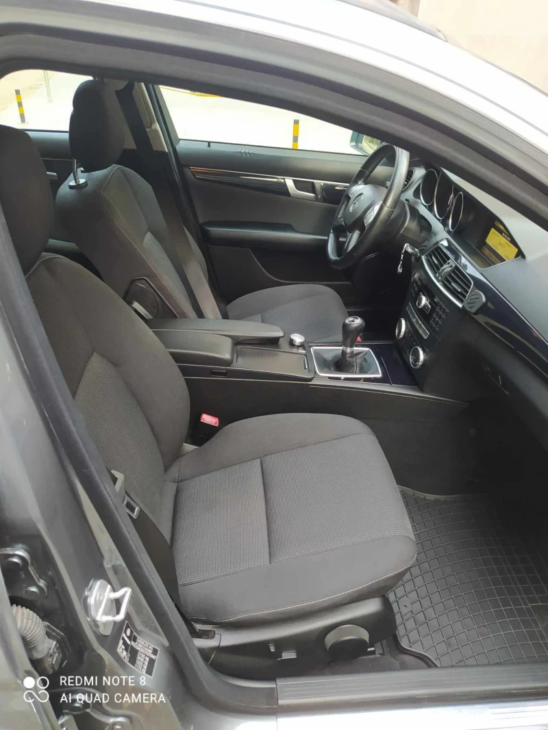 Mercedes-Benz C 180 2.2CDI, снимка 11 - Автомобили и джипове - 52637687