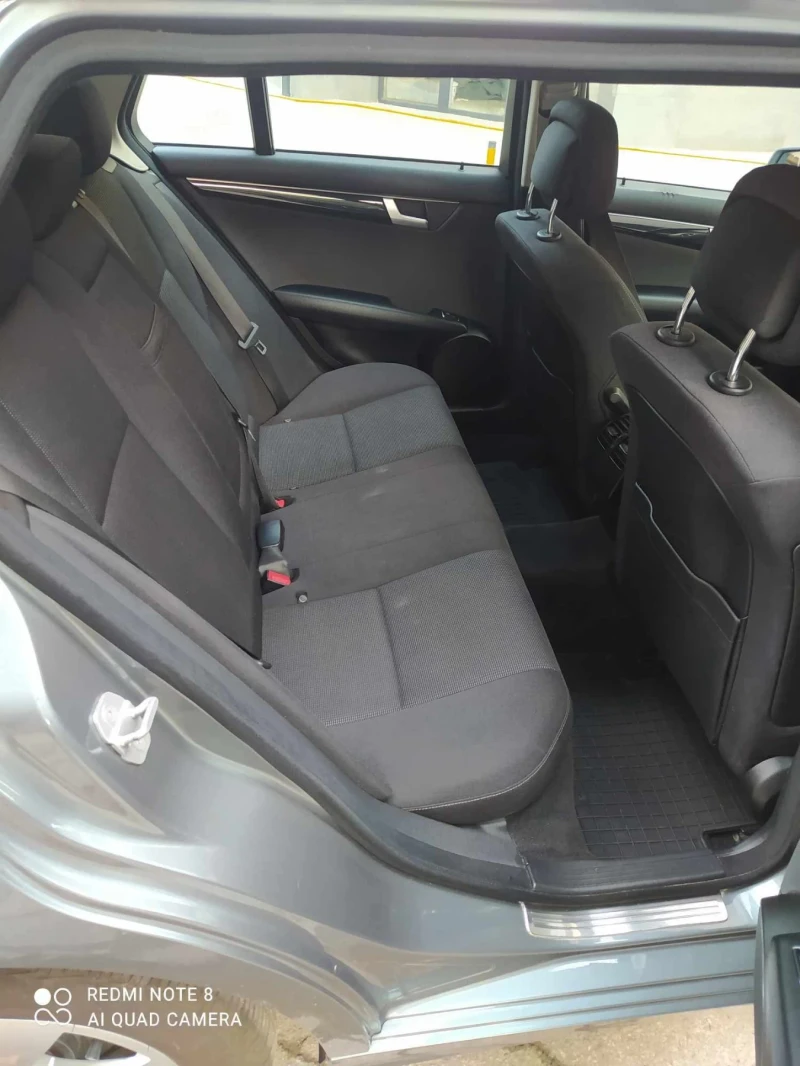 Mercedes-Benz C 180 2.2CDI, снимка 14 - Автомобили и джипове - 52637687