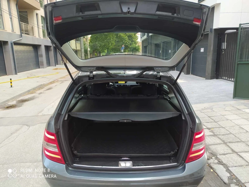 Mercedes-Benz C 180 2.2CDI, снимка 10 - Автомобили и джипове - 52637687