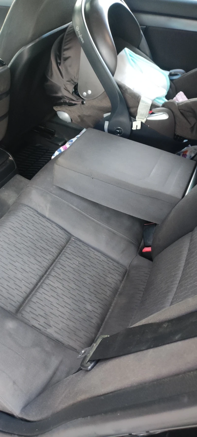 Audi A4 2.0 tdi dsg, снимка 8 - Автомобили и джипове - 52775588