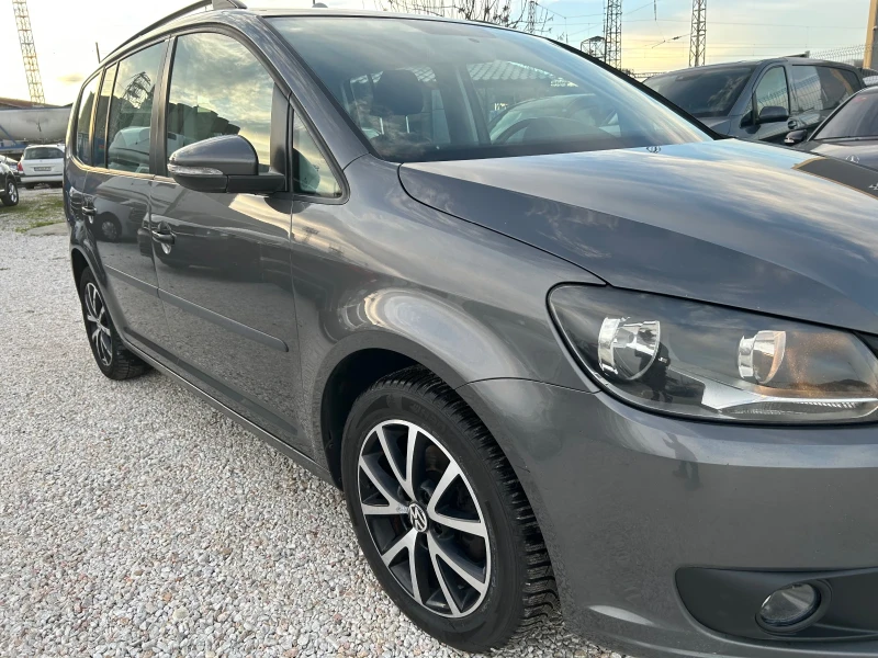 VW Touran, снимка 4 - Автомобили и джипове - 52952530