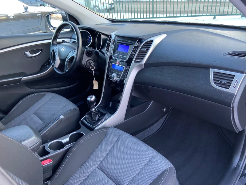 Hyundai I30 1.6 GDI 64000 Швейцария, снимка 15 - Автомобили и джипове - 53135293