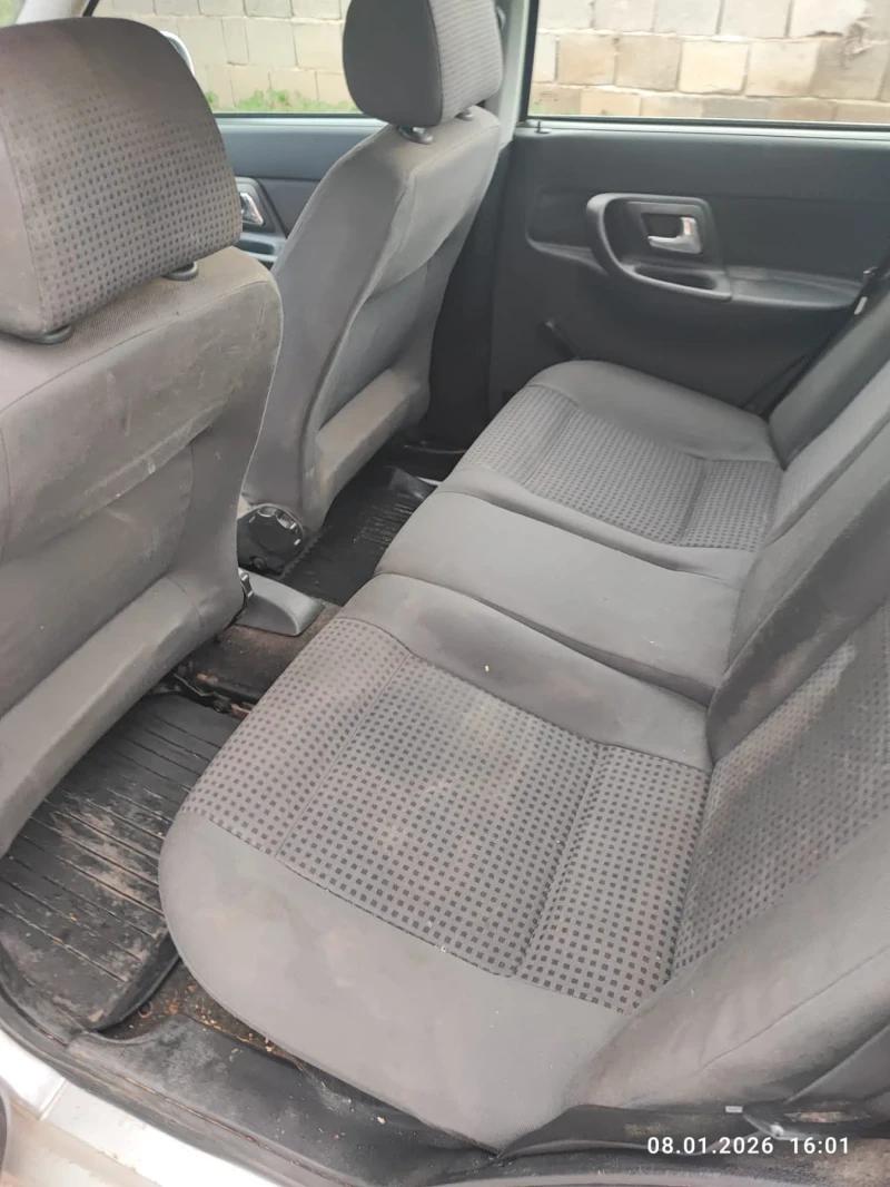 VW Polo, снимка 4 - Автомобили и джипове - 53144609