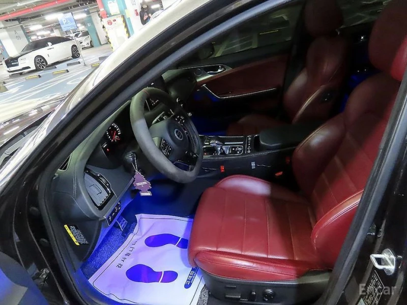 Kia Stinger, снимка 6 - Автомобили и джипове - 53238098